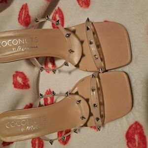 Coconuts by Matisse Tan Silver Heels with Studded Straps